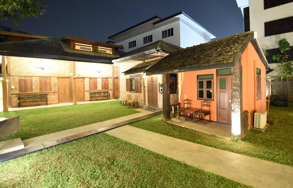 Chiang Mai Udee Hotel Екстериор снимка