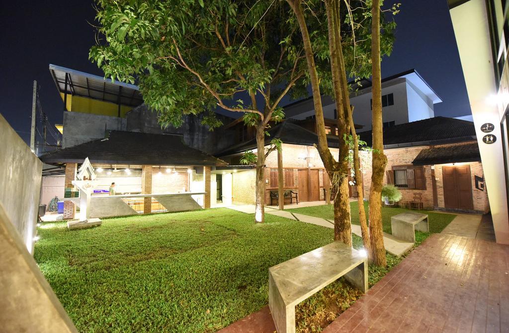 Chiang Mai Udee Hotel Екстериор снимка